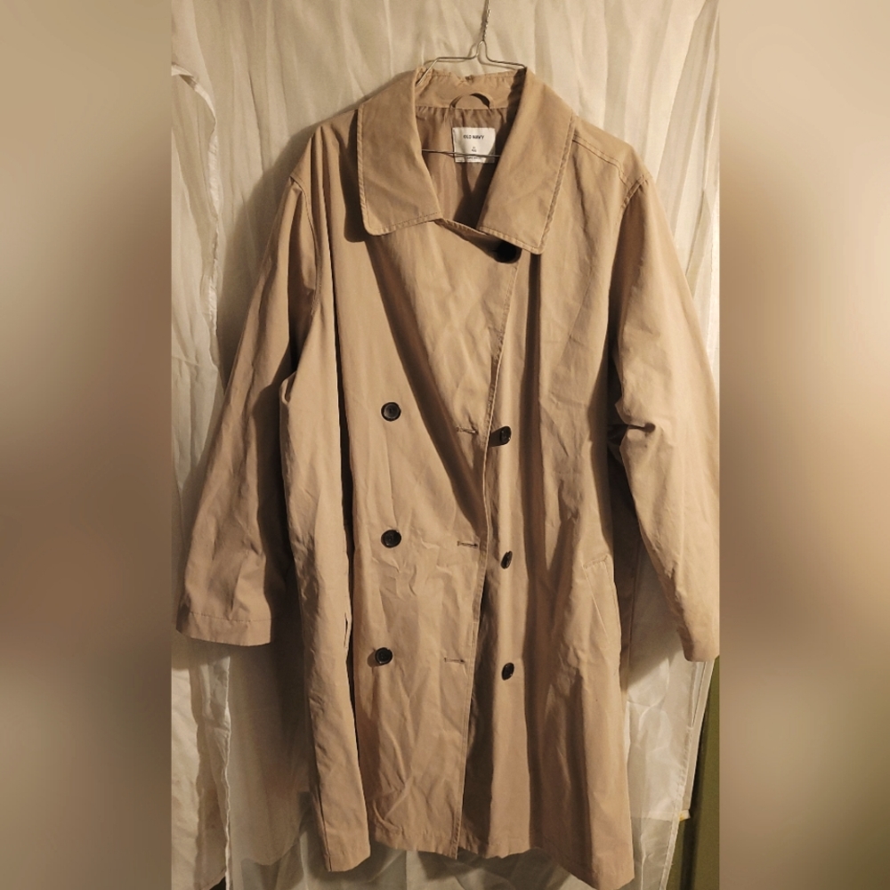 Plus size trench coat *used*